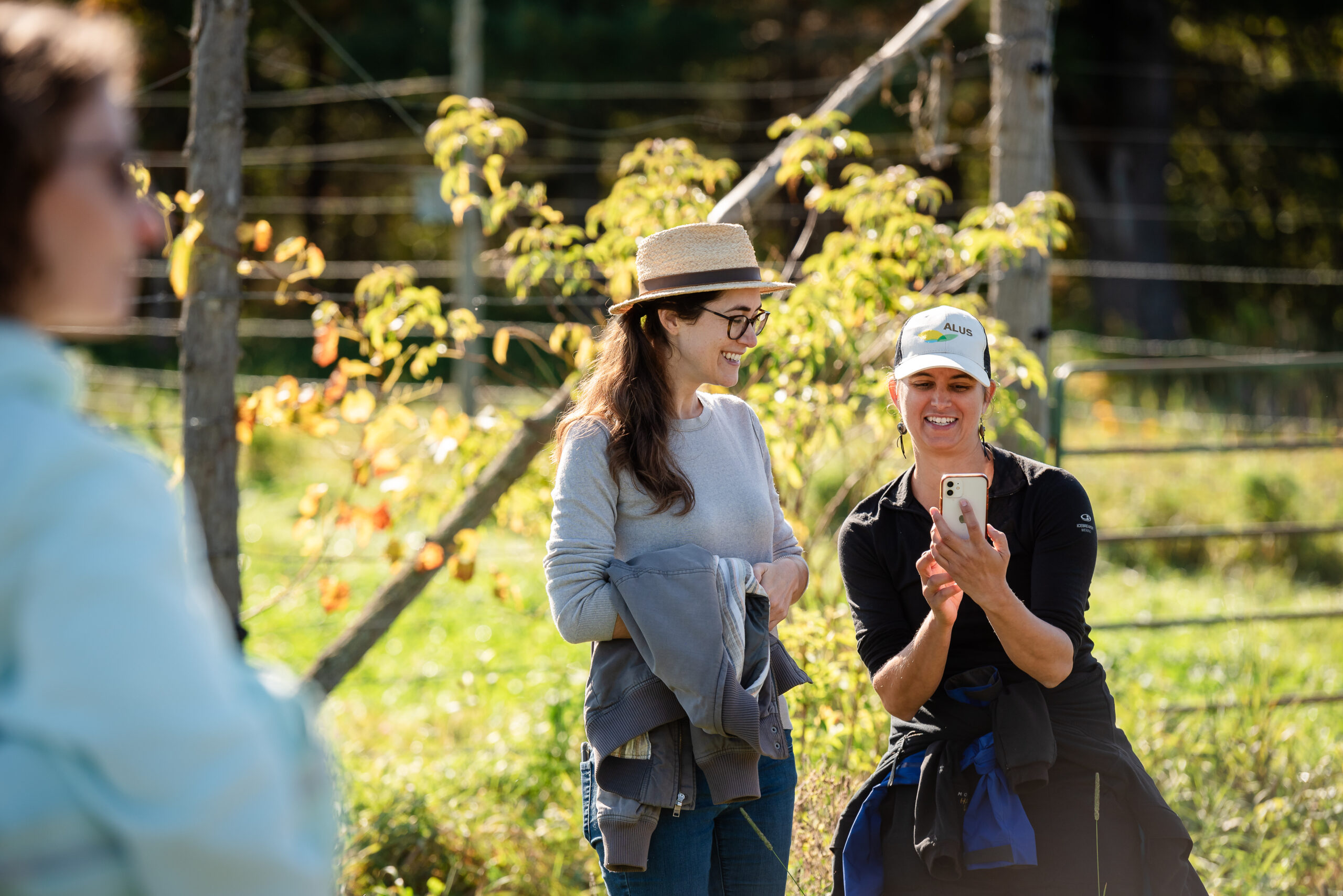 Danielle Newman laughing with ALUS Outaouais coordinator Maria Jose Maezo